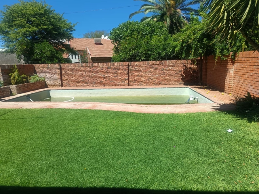 4 Bedroom Property for Sale in Royldene Northern Cape